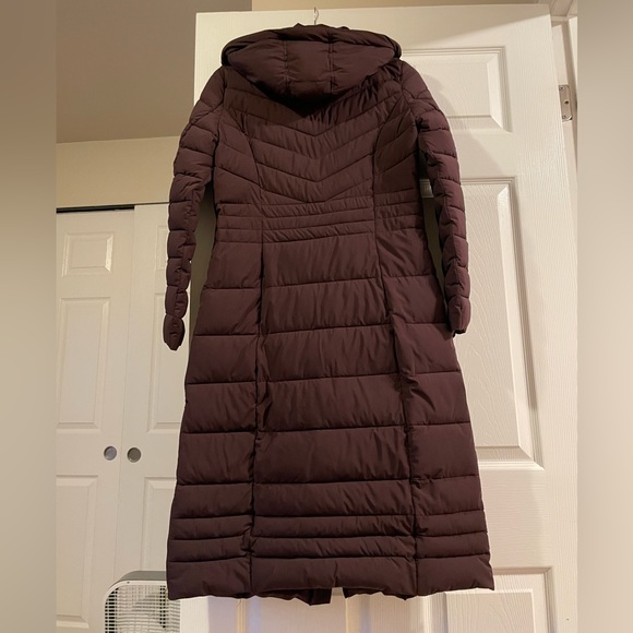 Laundry by Shelli Segal winter jacket with faux fur accent. Size small - Picture 6 of 16